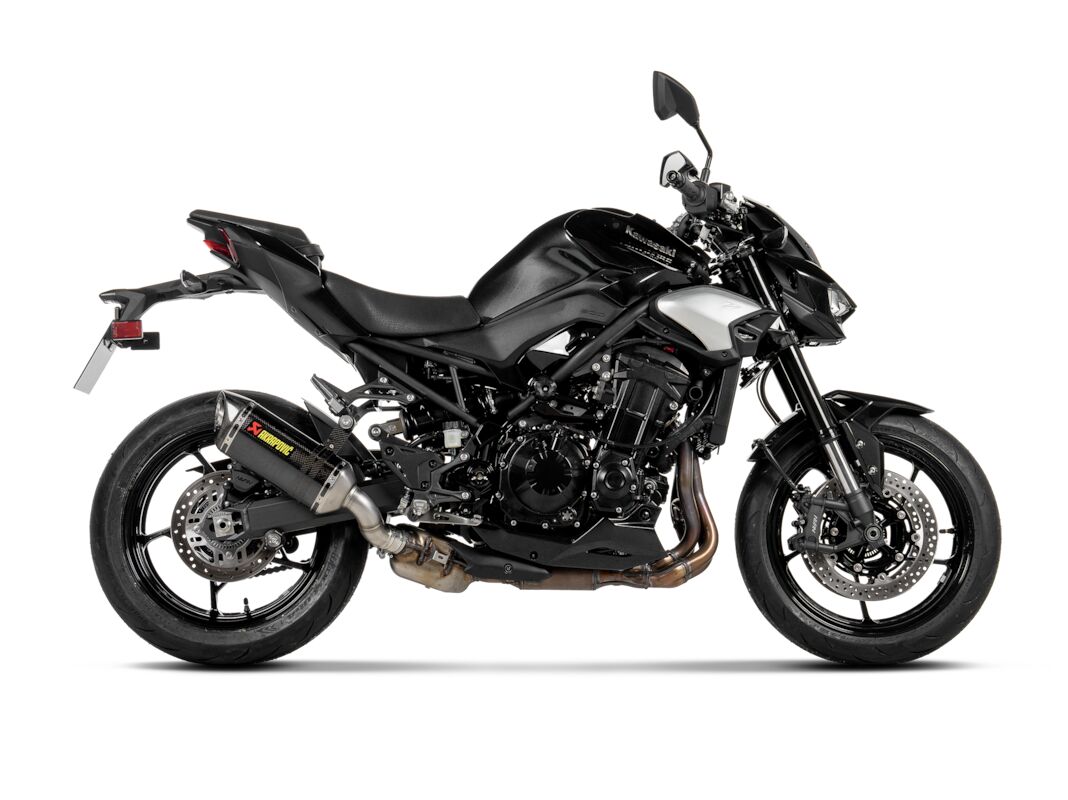 Kawasaki Z900 2025 udstødning - Akrapovic
