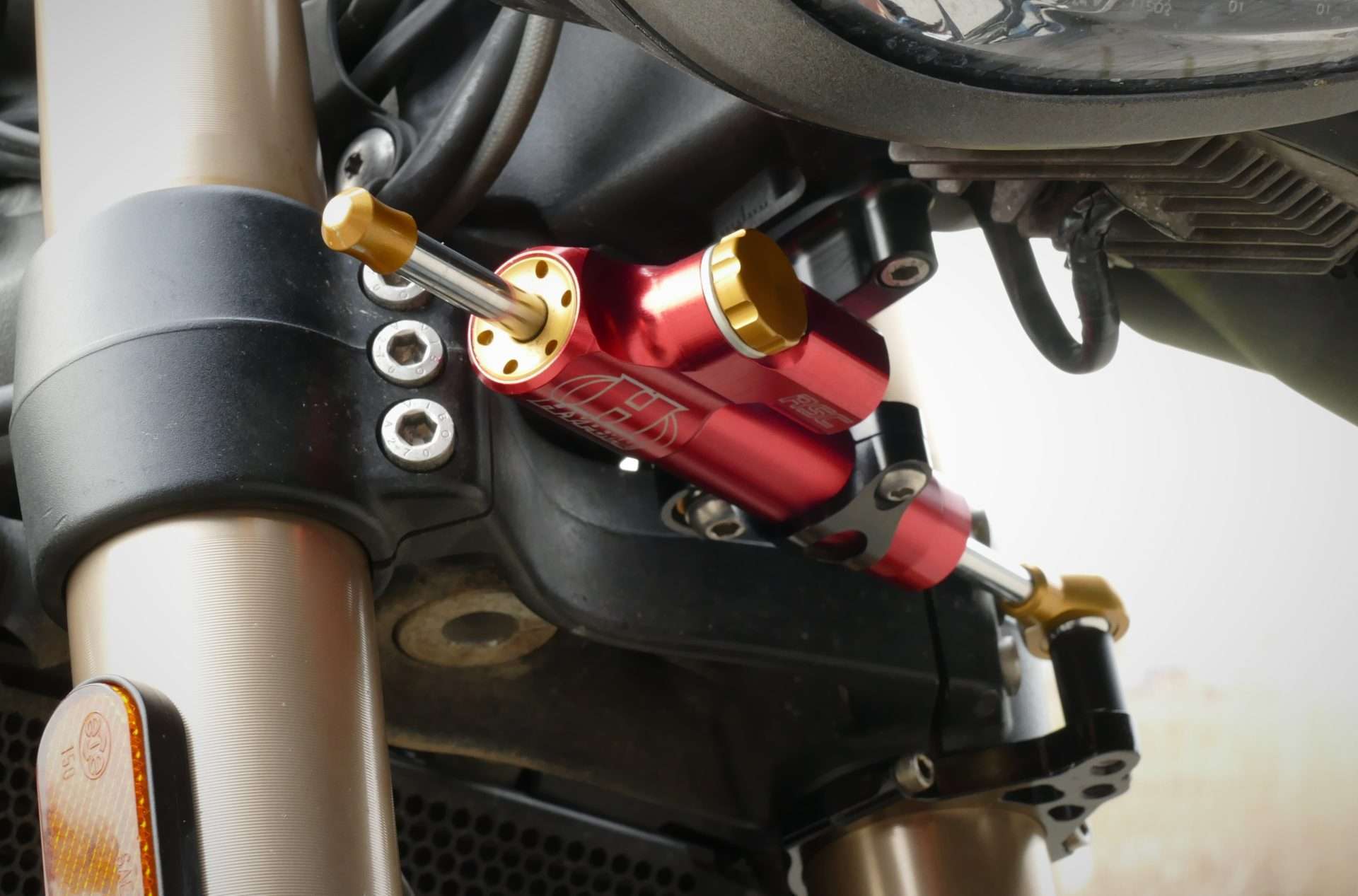 Hyperpro monteringskit for Styrdæmper til MT - 09 (21 - 23) + XSR 900 (21 - ) - Pitboxen Performance